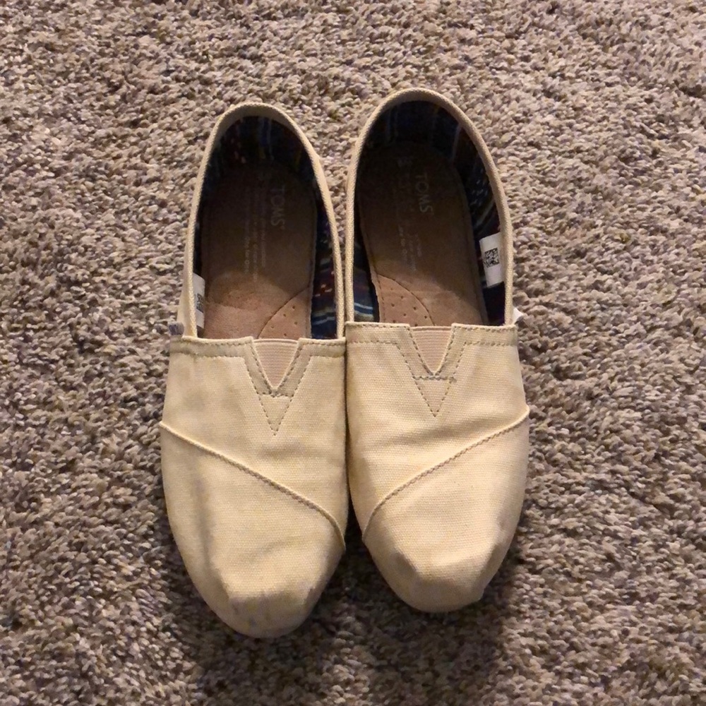 Toms size 9